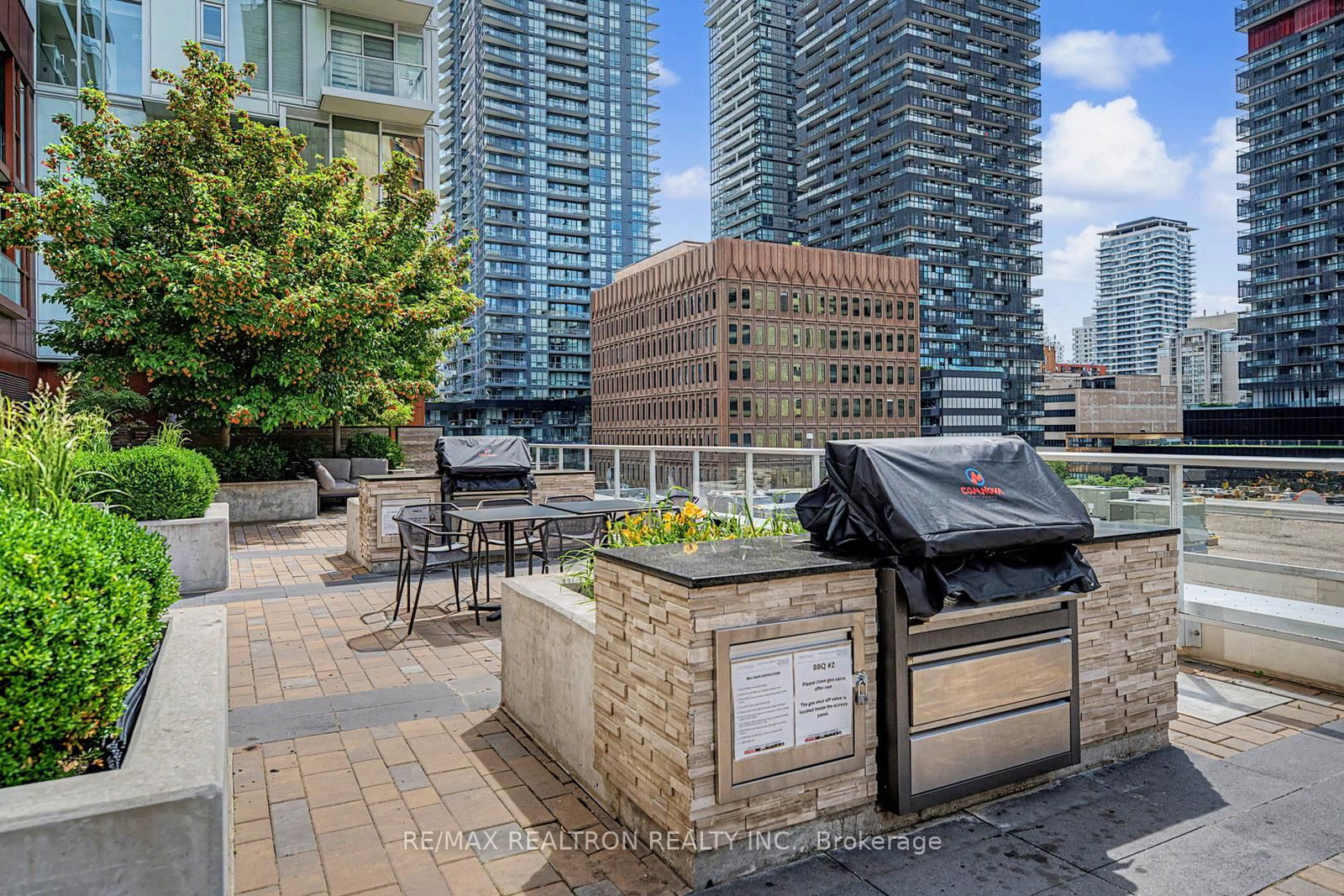 33 Helendale Avenue • #102 • Toronto, ON photo 39
