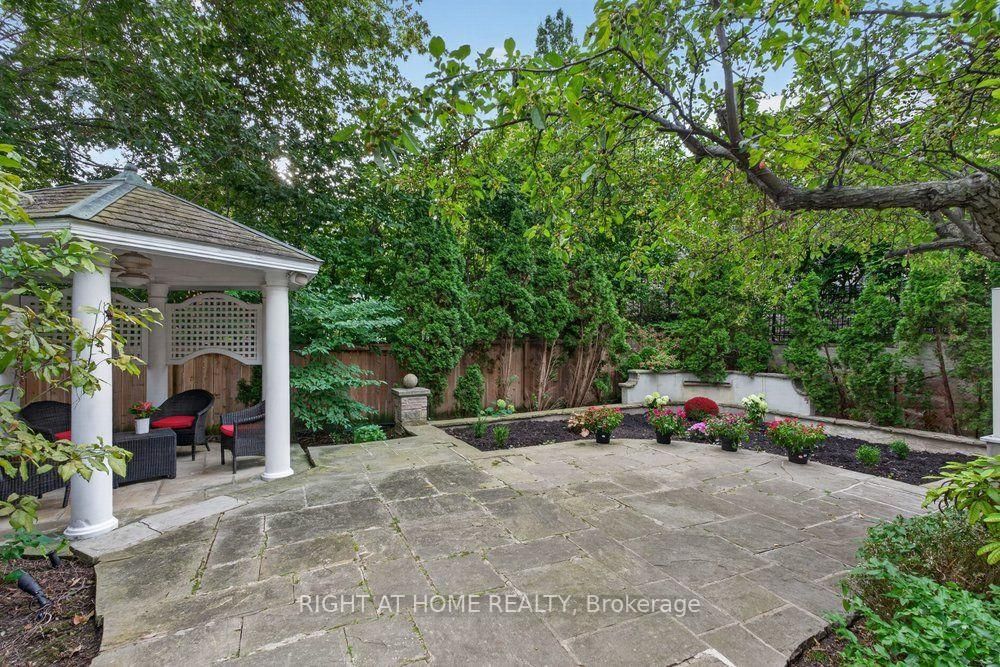 58 Old Forest Hill Road • Toronto, ON photo 49