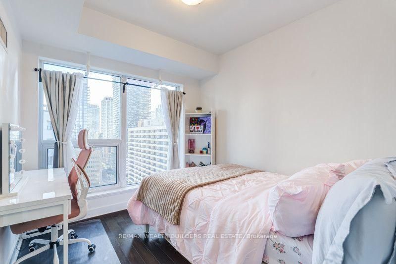 58 Orchard View Boulevard • #1707 • Toronto, ON photo 21