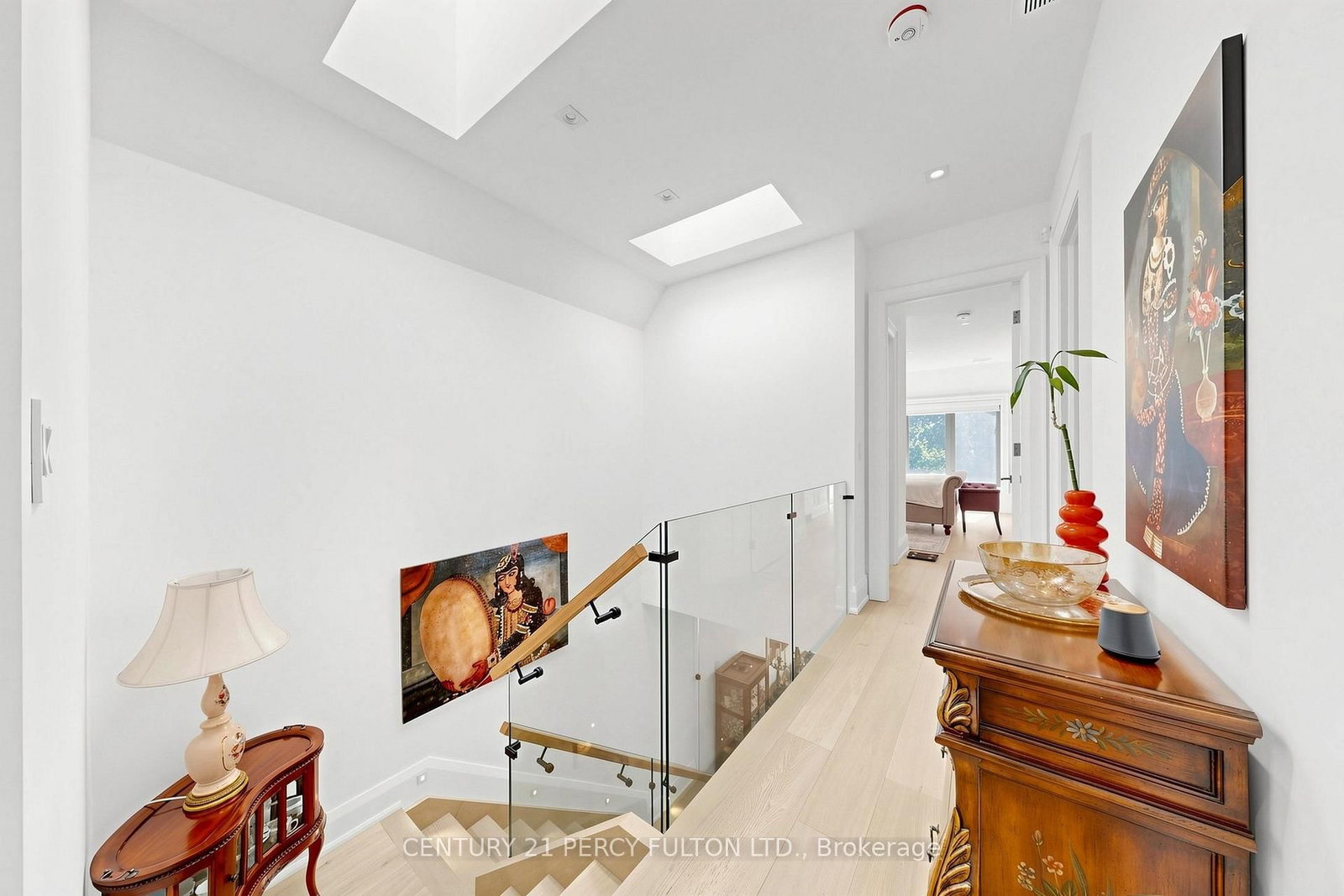171 Elmwood Ave, Toronto, view 24