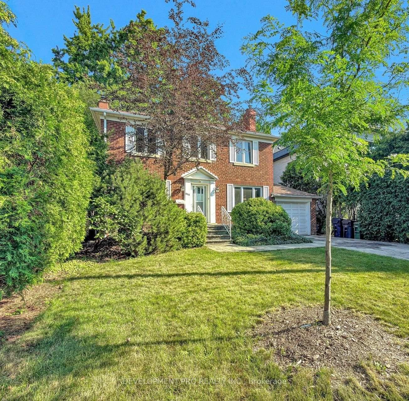 Detached House for sale at 534 Deloraine Avenue, Toronto, Ontario, M5M 2C3 - Bedford Park-Nortown - MLS: C13809212