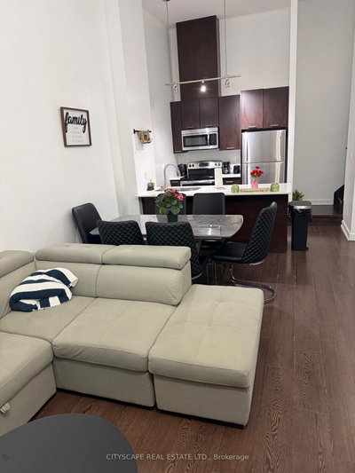 Th03-20 Bruyers Mews, Toronto, ON, photo 4