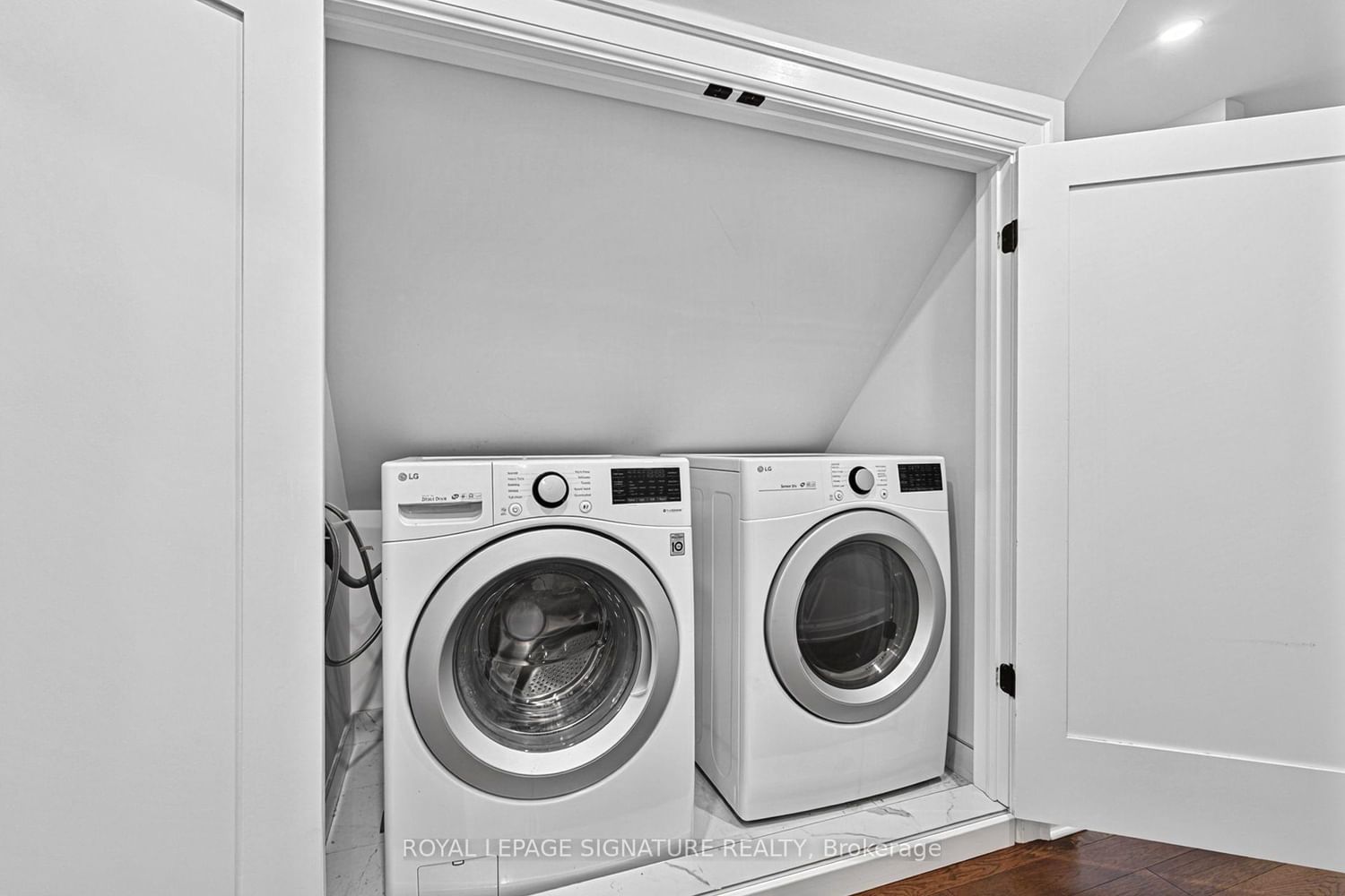 96 Ava Road • Toronto, ON photo 35