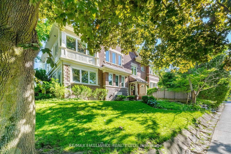 2nd Floor - 193 Heath Street W
