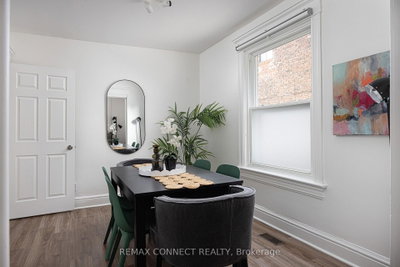 17 Muir Avenue • Toronto, ON photo 8