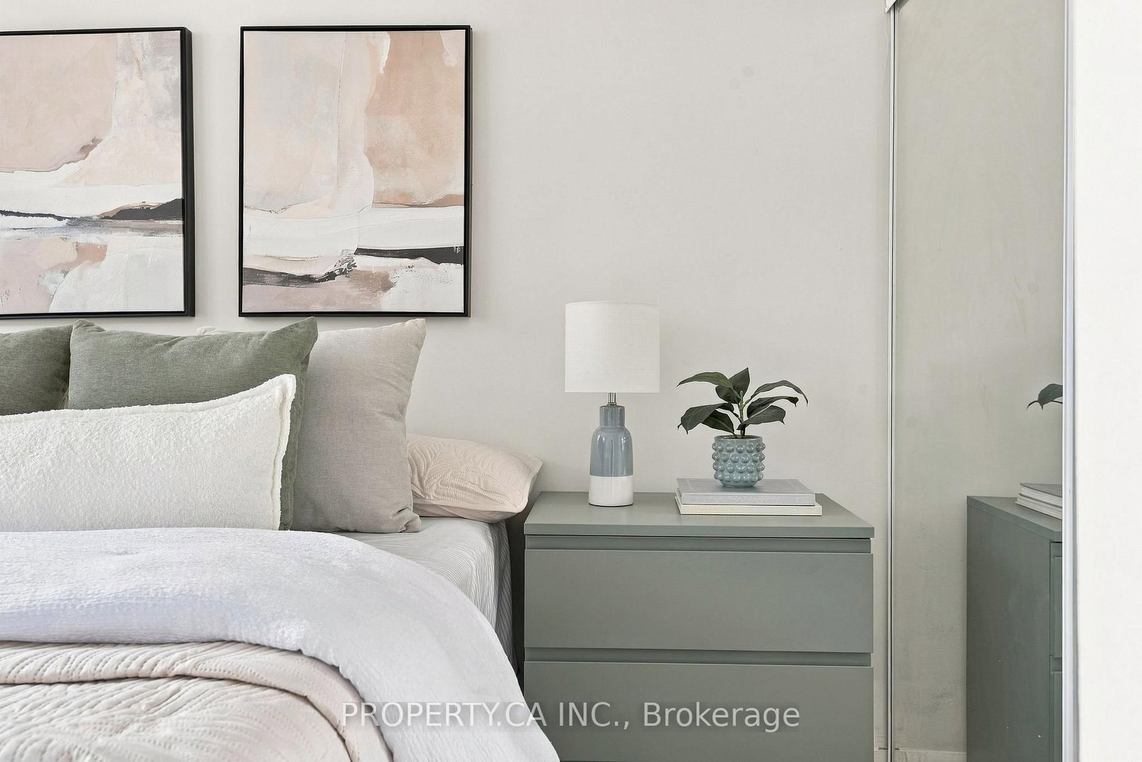 15 Bruyeres Mews • #503 • Toronto, ON photo 10