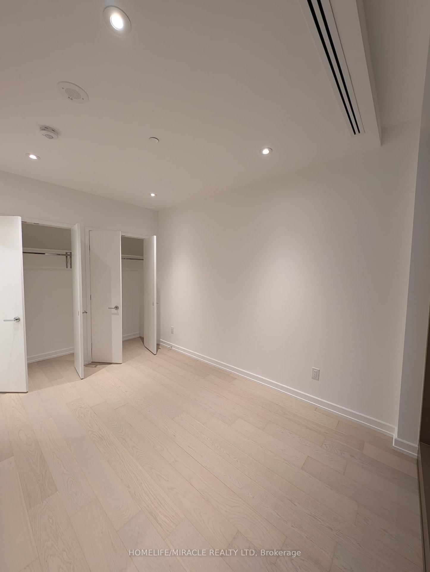 605 - 1315 Bay Street, Toronto 4
