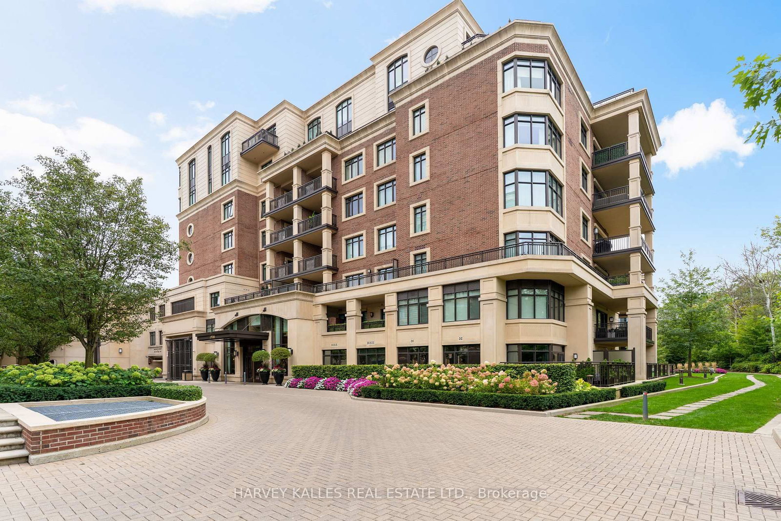 1900 Bayview Avenue, Unit 227
