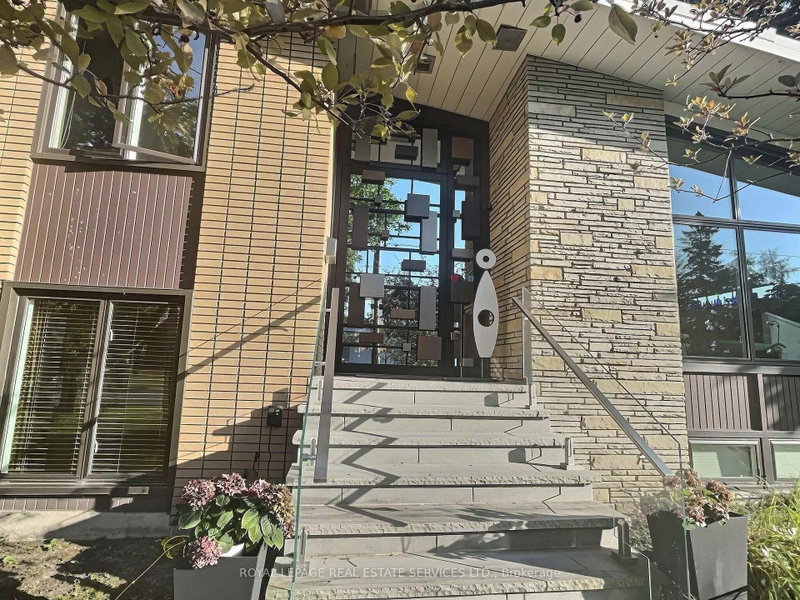 33 Blue Forest Dr photo 4