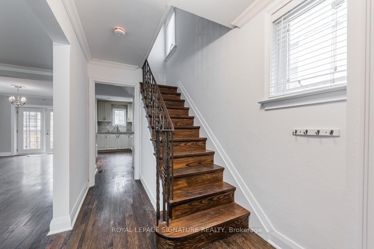 Main - 150 Davisville Avenue, Toronto 4