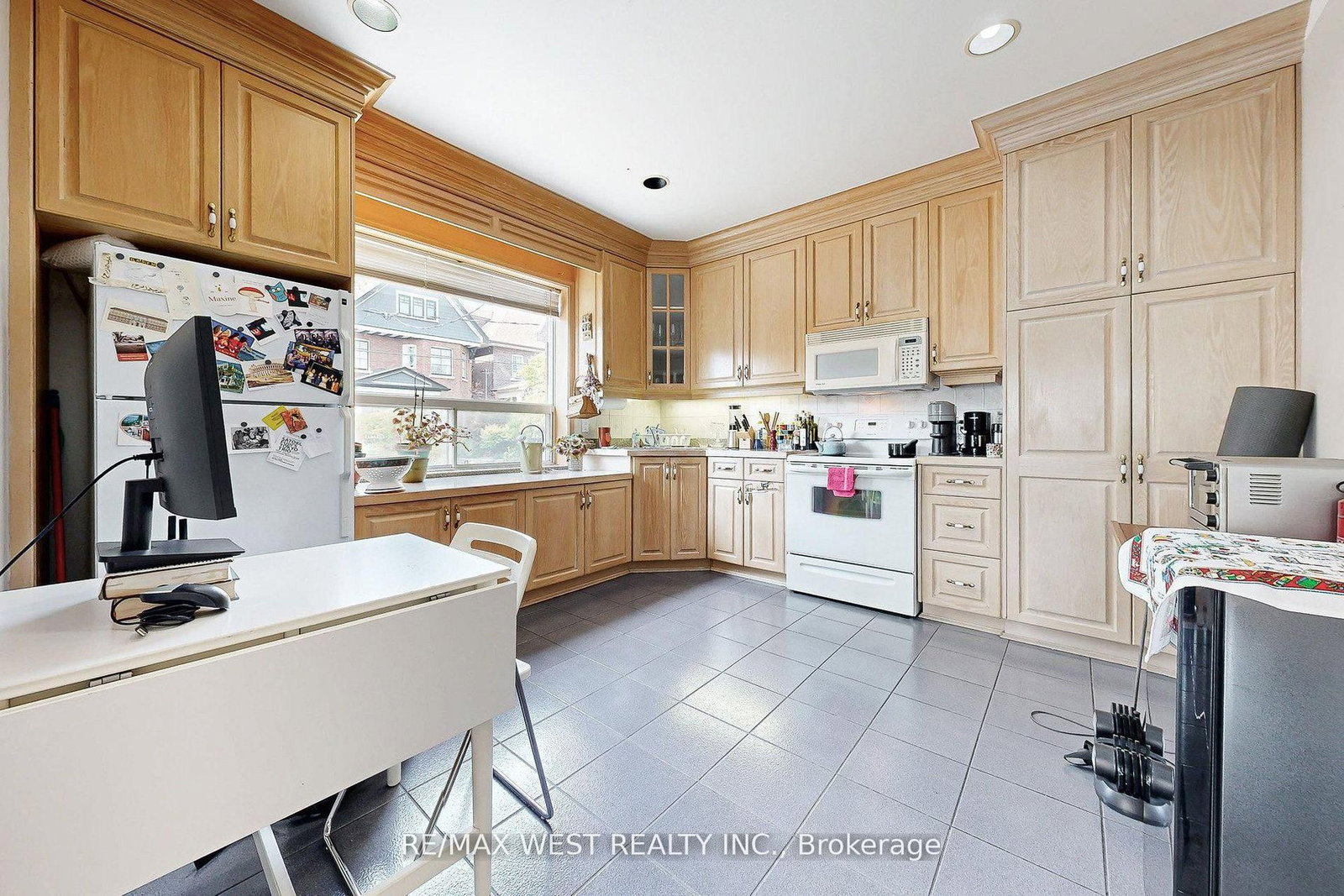 52 Heydon Park Road • Toronto, ON photo 7