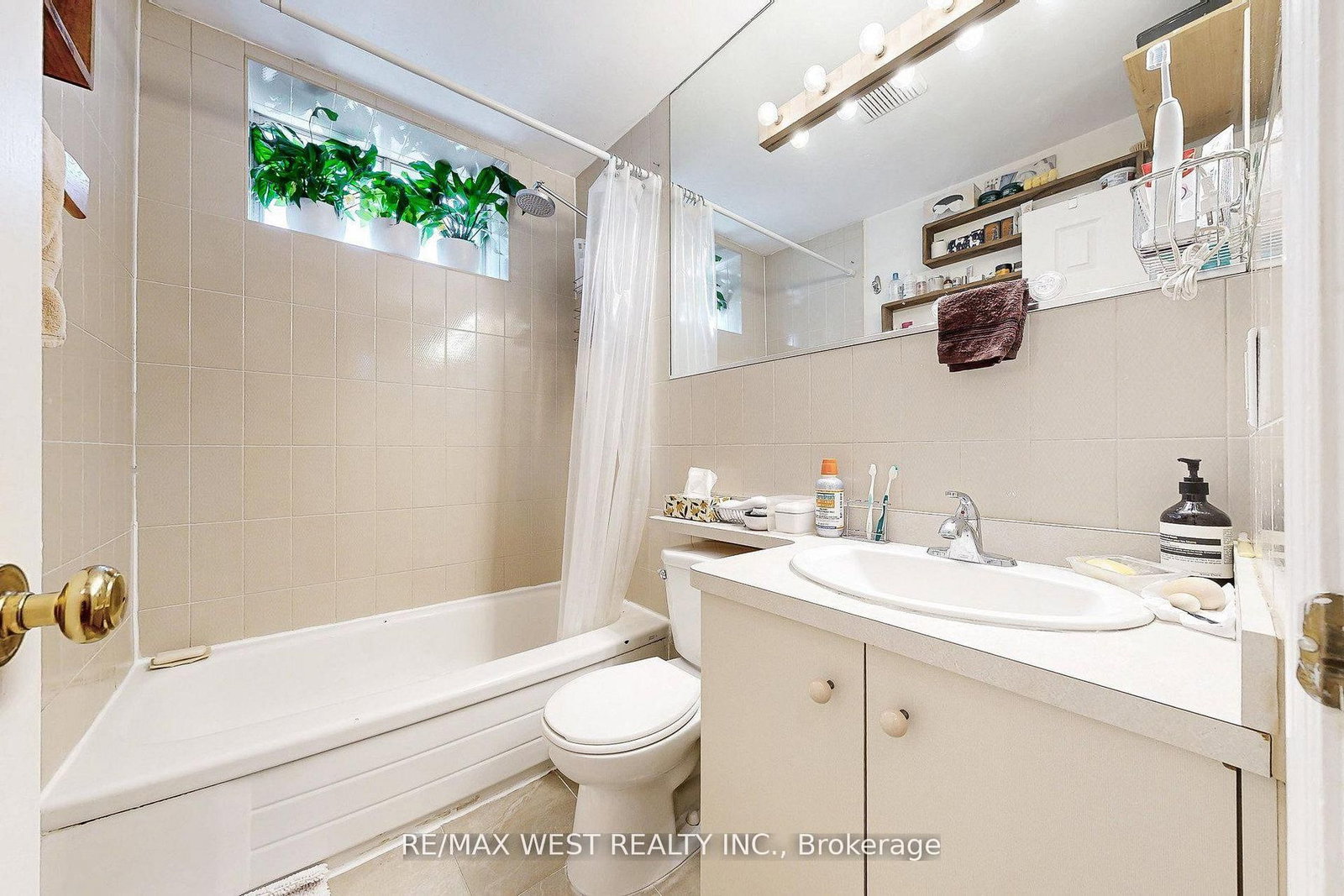 52 Heydon Park Road • Toronto, ON photo 38