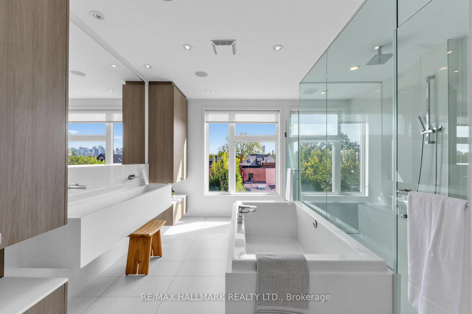 251 Roxton Road • Toronto, ON photo 19