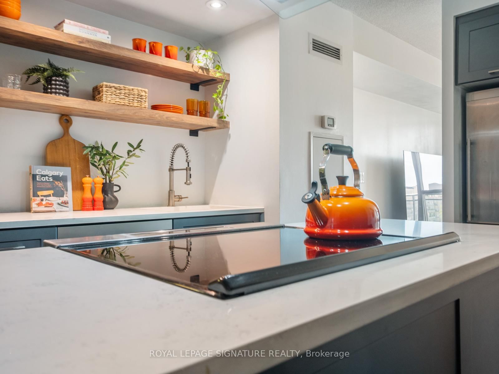38 Dan Leckie Way • #1109 • Toronto, ON photo 16