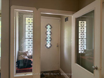 36 Forest Wood, Toronto, ON, photo 4