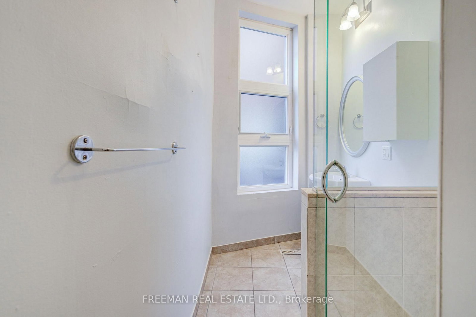 431 Manning Avenue • Toronto, ON photo 12