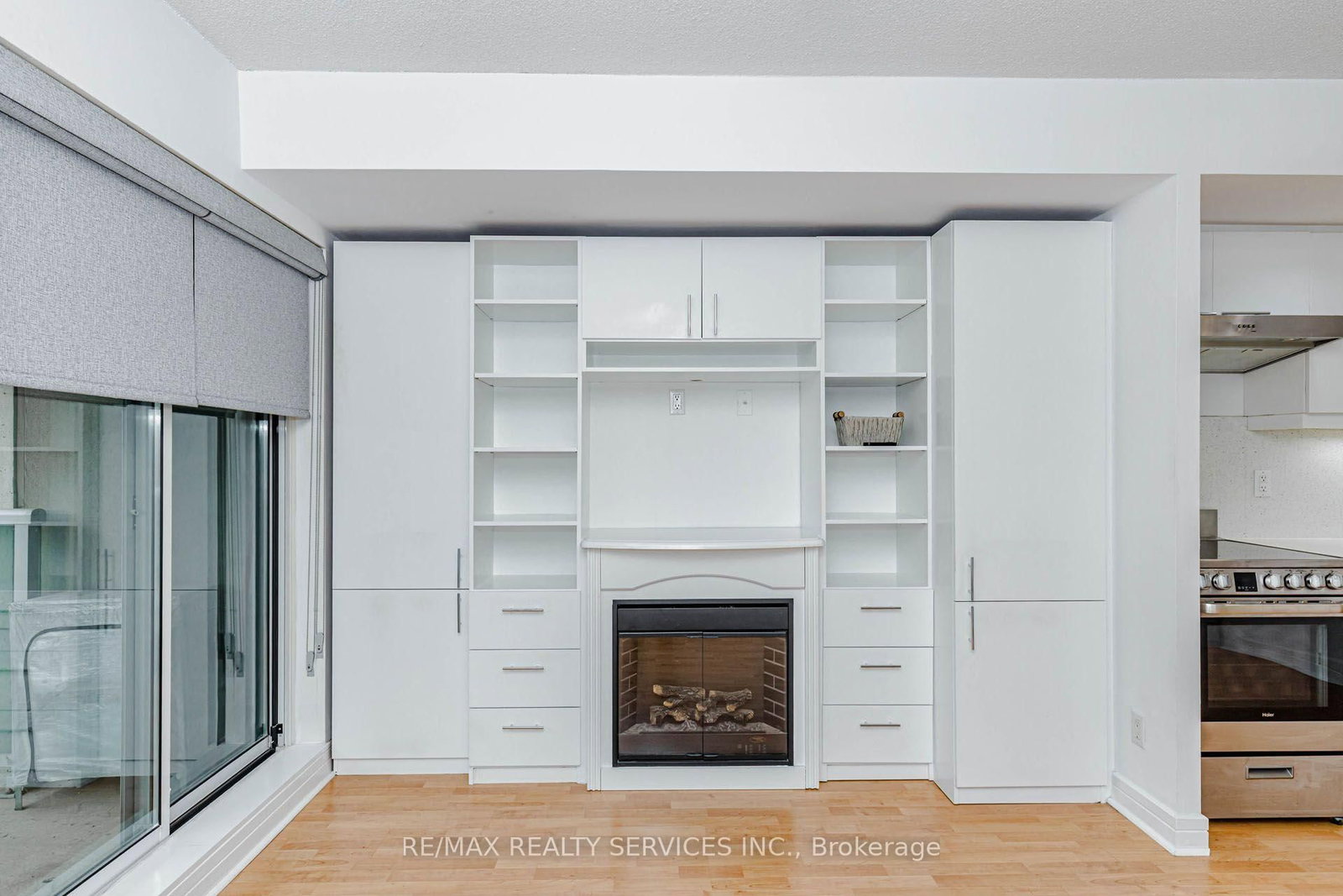 19 Avondale Avenue • #208 • Toronto, ON photo 31