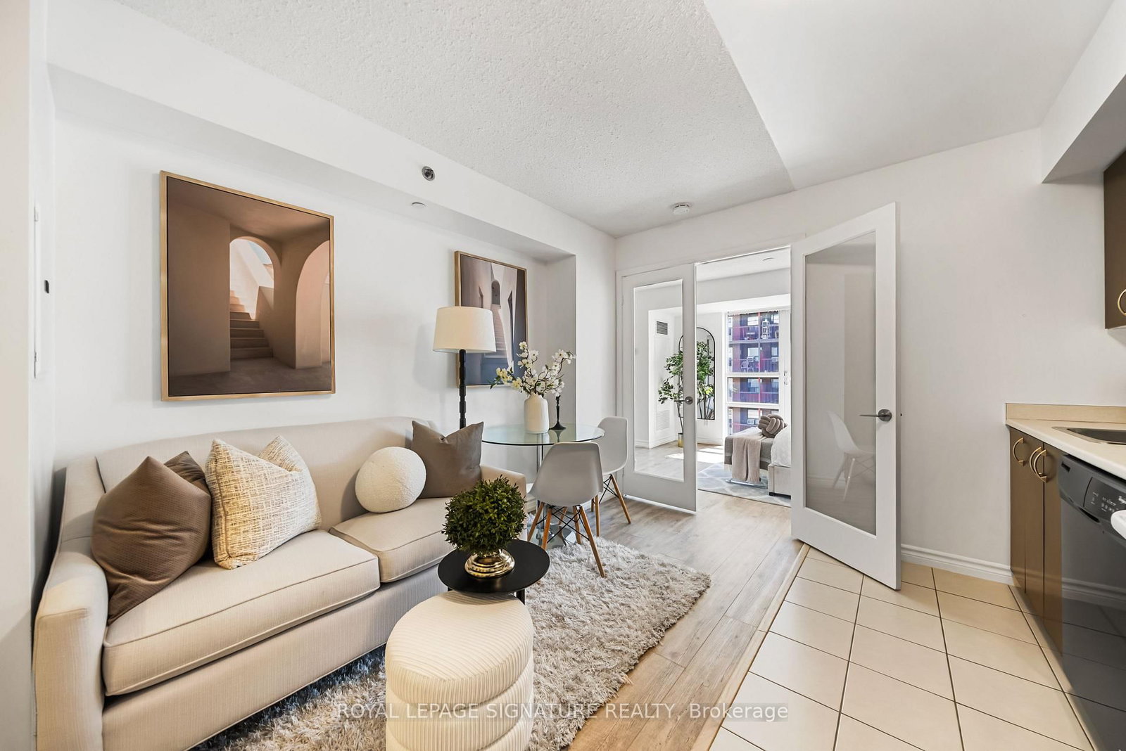 35 Saranac Boulevard, Unit 721