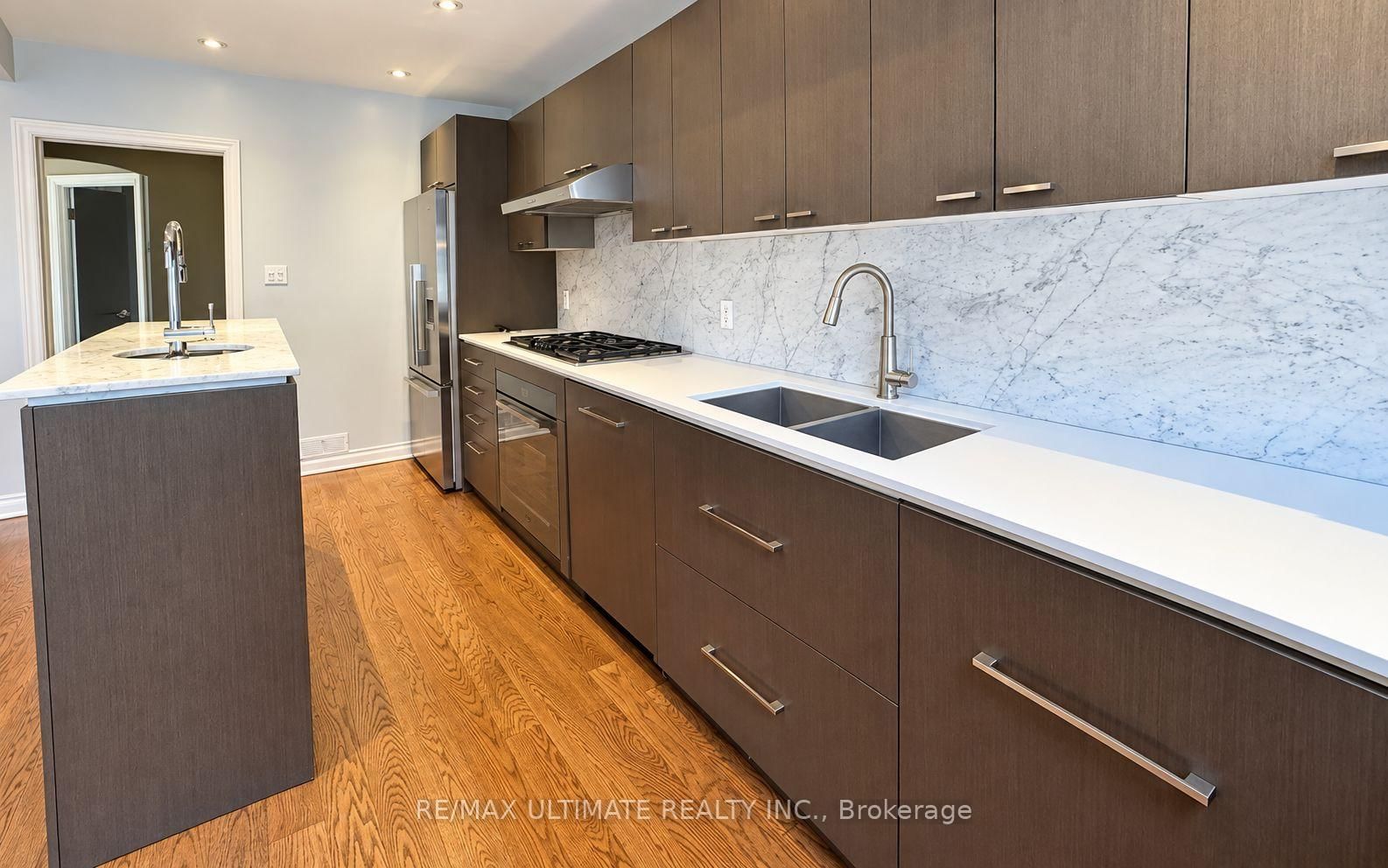 10 Noel Avenue • Toronto, ON photo 5