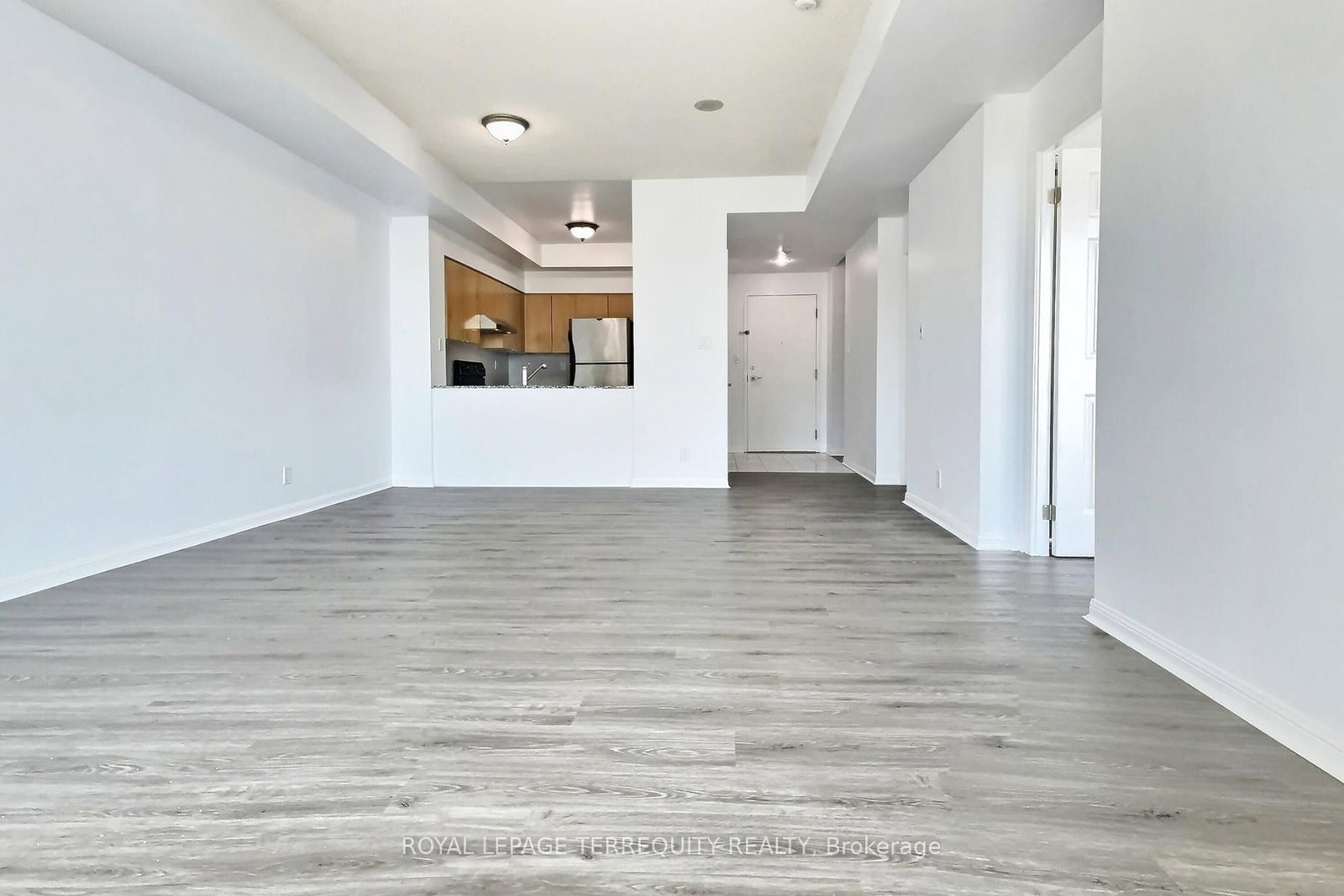 230 Queens Quay W • #2322 • Toronto, ON photo 8