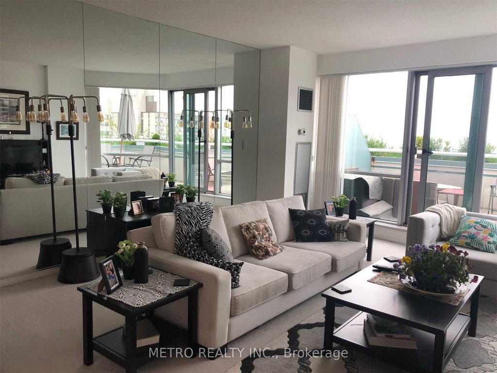 3412 - 10 Yonge Street 2