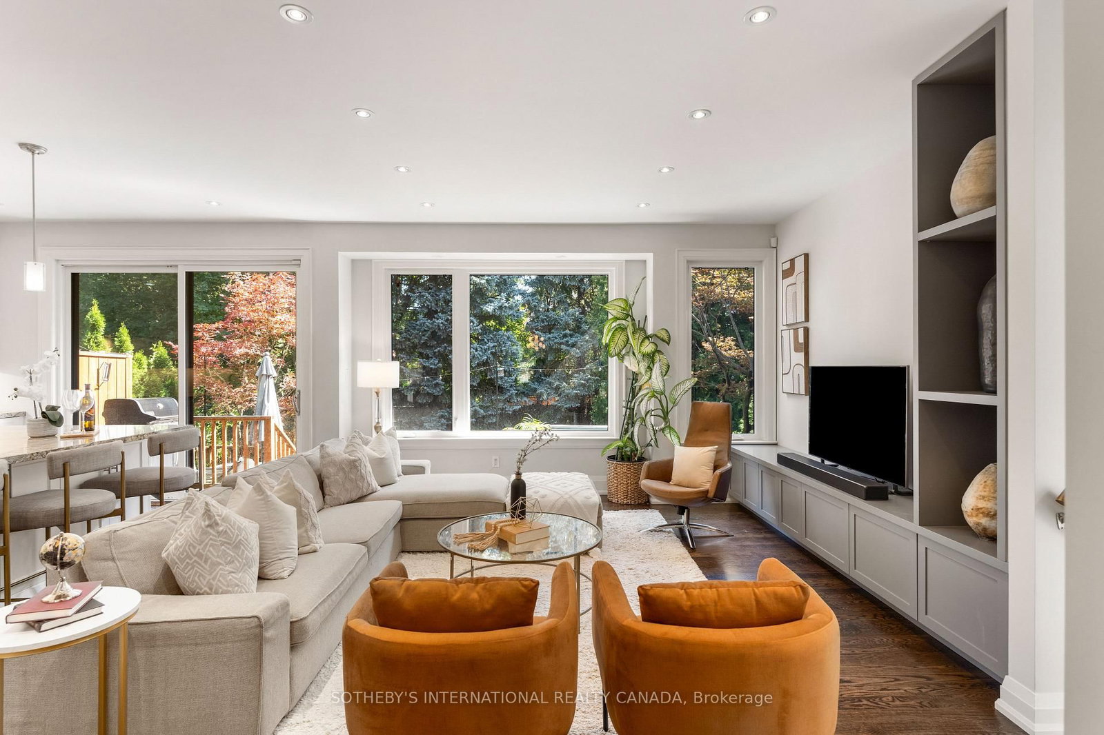 35 Belgrave Avenue • Toronto, ON photo 11