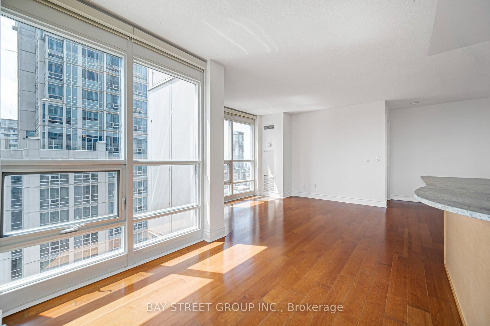 763 Bay Street • #4105 • Toronto, ON photo 32