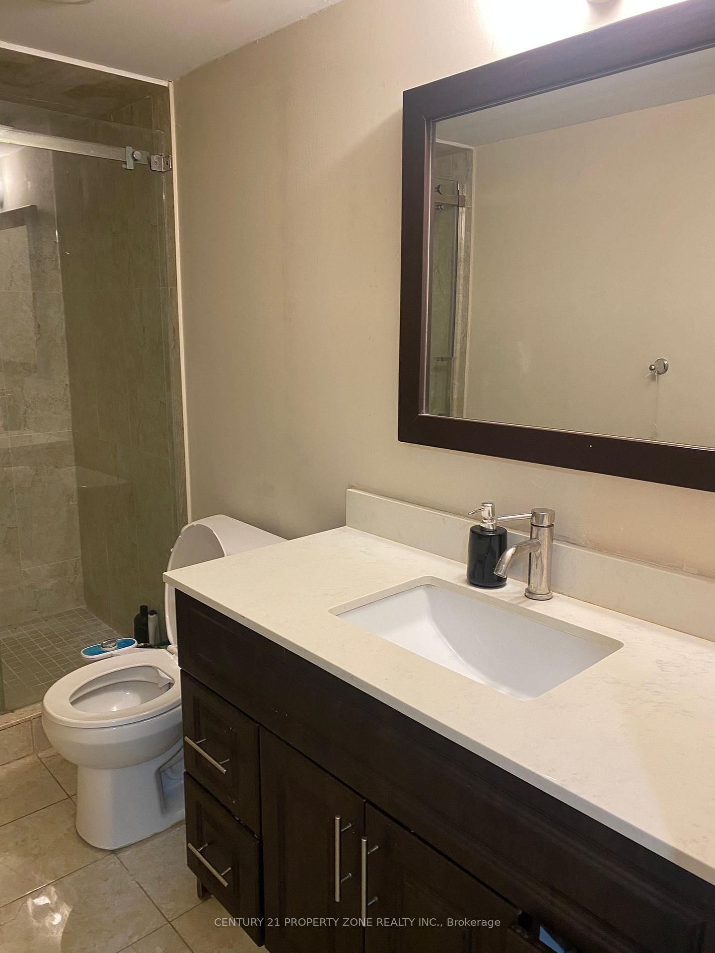7 Blandford St, Toronto, view 3