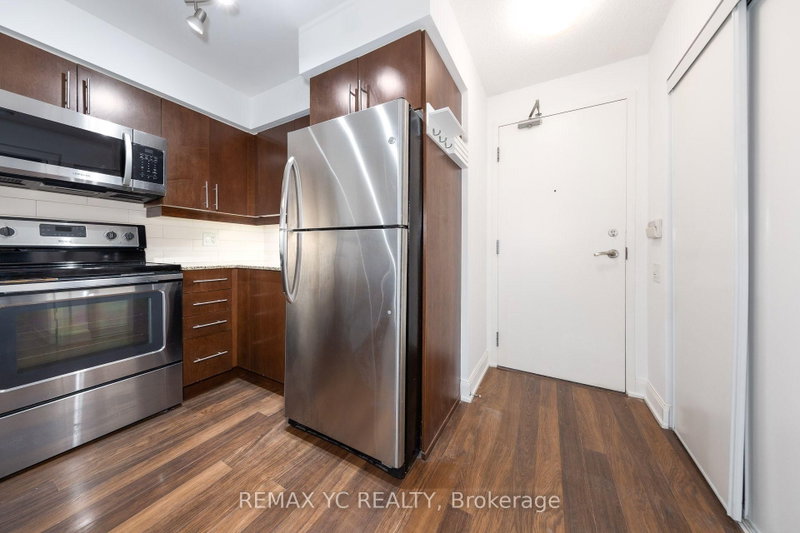 1103 - 2191 Yonge Street
