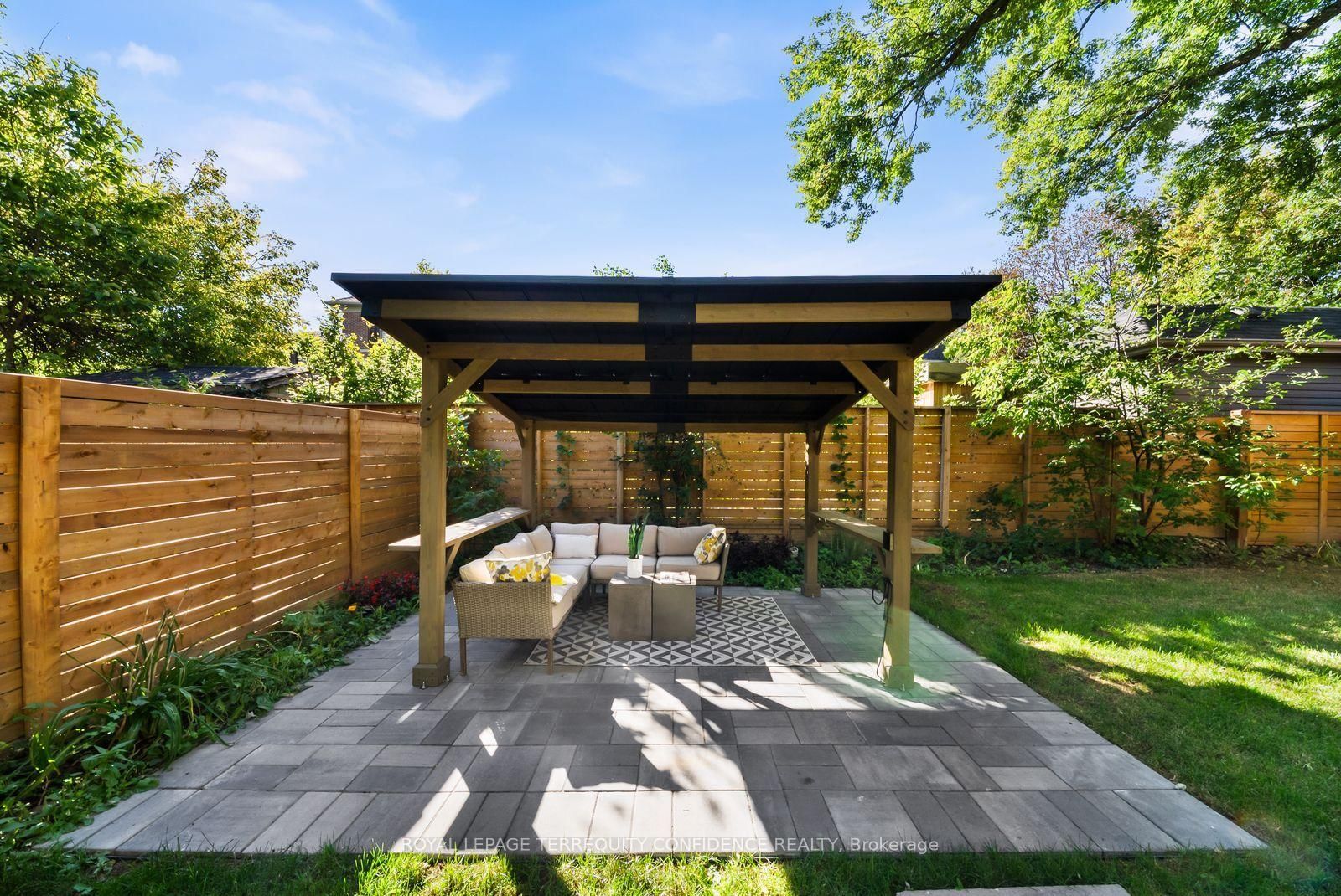 229 Florence Avenue • Toronto, ON photo 48