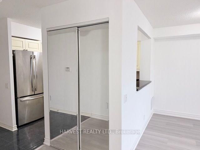 710 - 100 Upper Madison Avenue