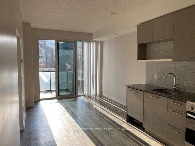 Photo 5 of 435 Richmond St, Unit 408
