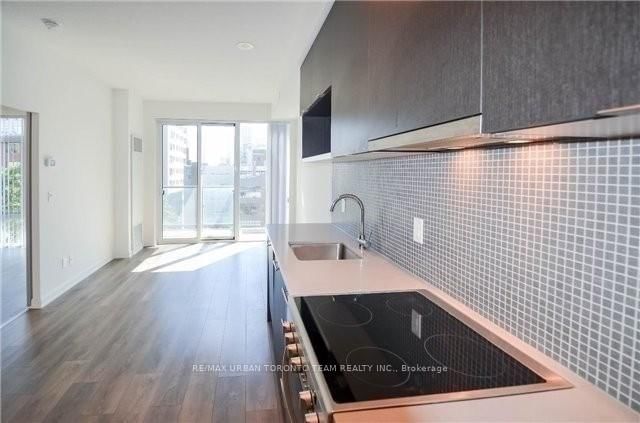 Photo 8 of 435 Richmond St, Unit 408