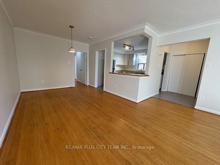 2 - 44 Meadowbrook Drive