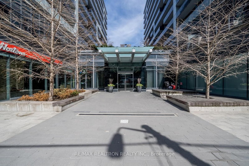 1108 - 1030 King Street W