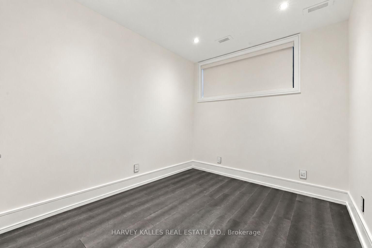 554 St Clements Ave, Toronto, view 42