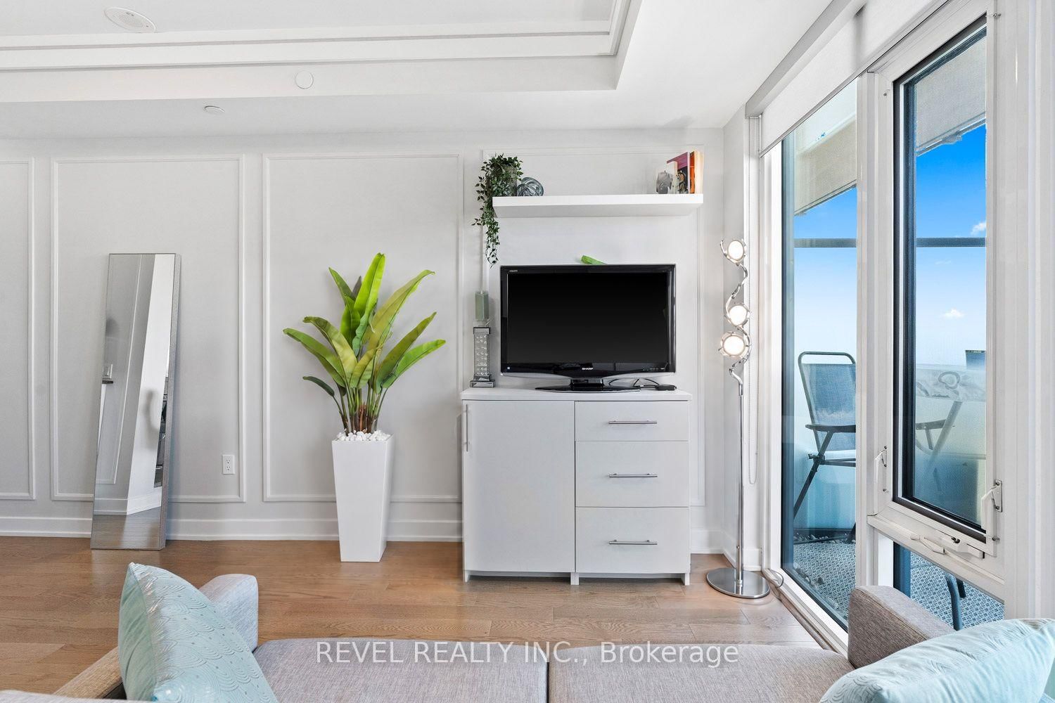 Photo 6 of 330 Richmond St, Unit 2607