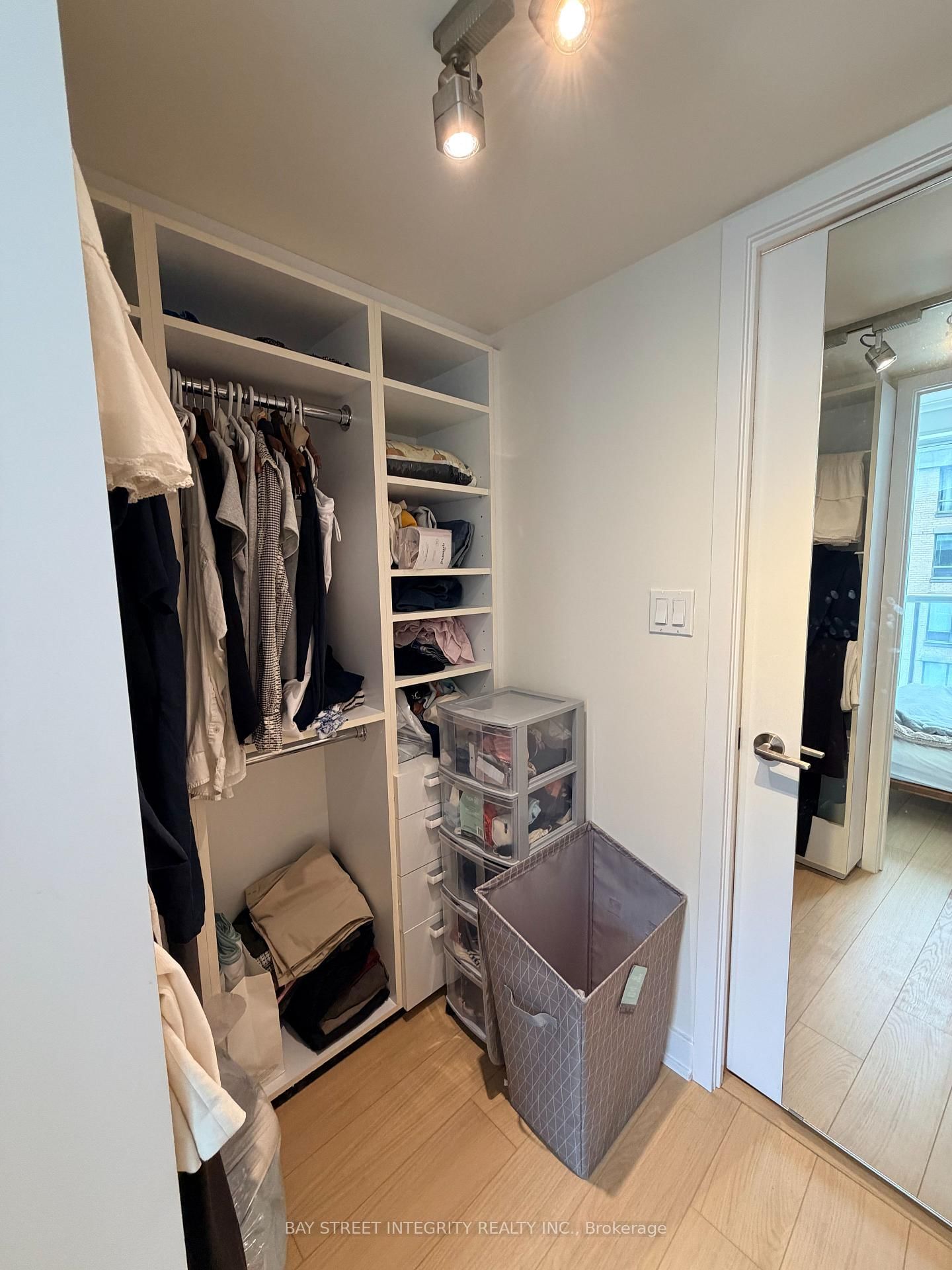 Photo 7 of 126 Simcoe St, Unit 1405