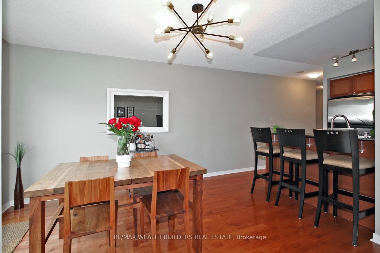 Photo 12 of 230 King St, Unit 1504