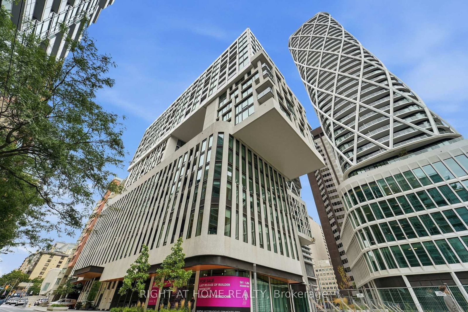 121 St Patrick Street, Unit 416