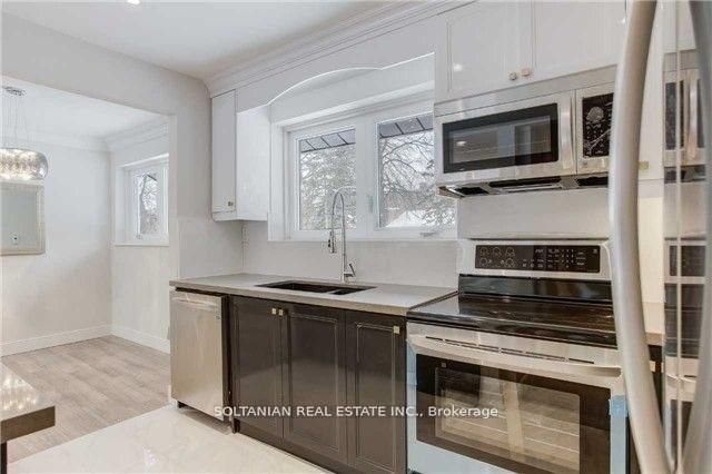 44 Tremont Crescent, Toronto 4