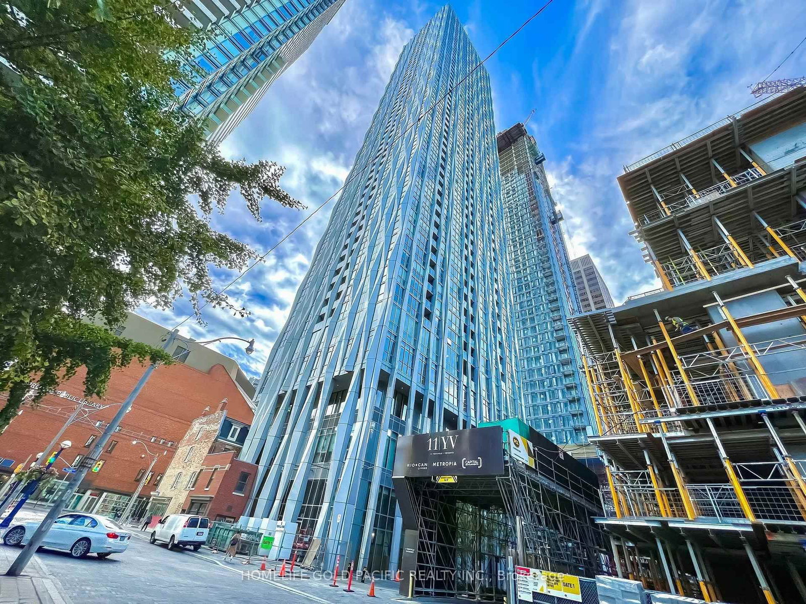 1 Yorkville, Toronto, Ontario M4L 0B1