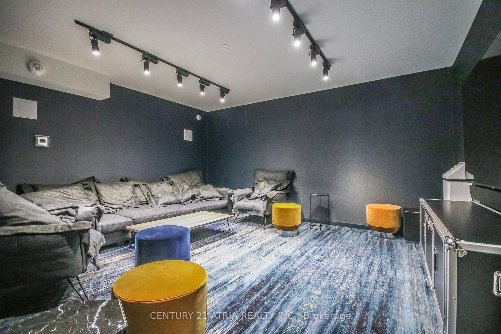 28 Wellesley Street E • #2110 • Toronto, ON photo 27