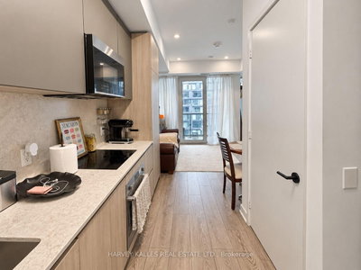 Condo for lease at 915-108 Peter Street, Toronto, Ontario, M5V 2G7 - Waterfront Communities C1 - MLS: C13849610