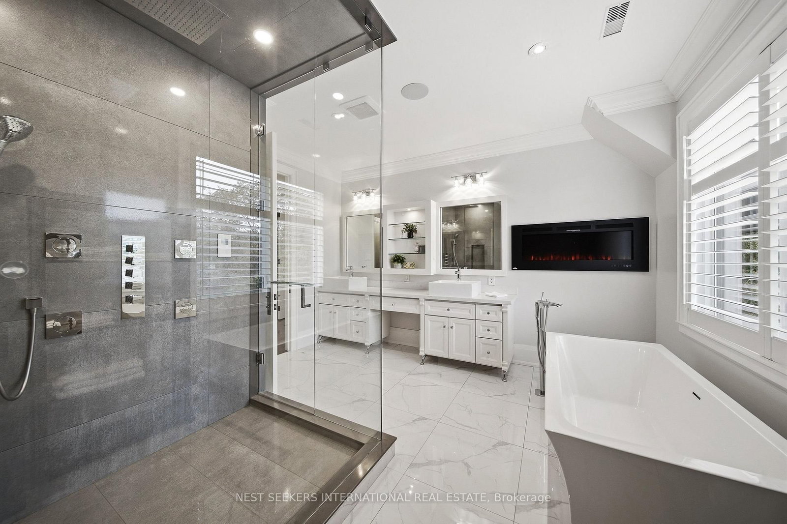 111 Codsell Avenue • Toronto, ON photo 37