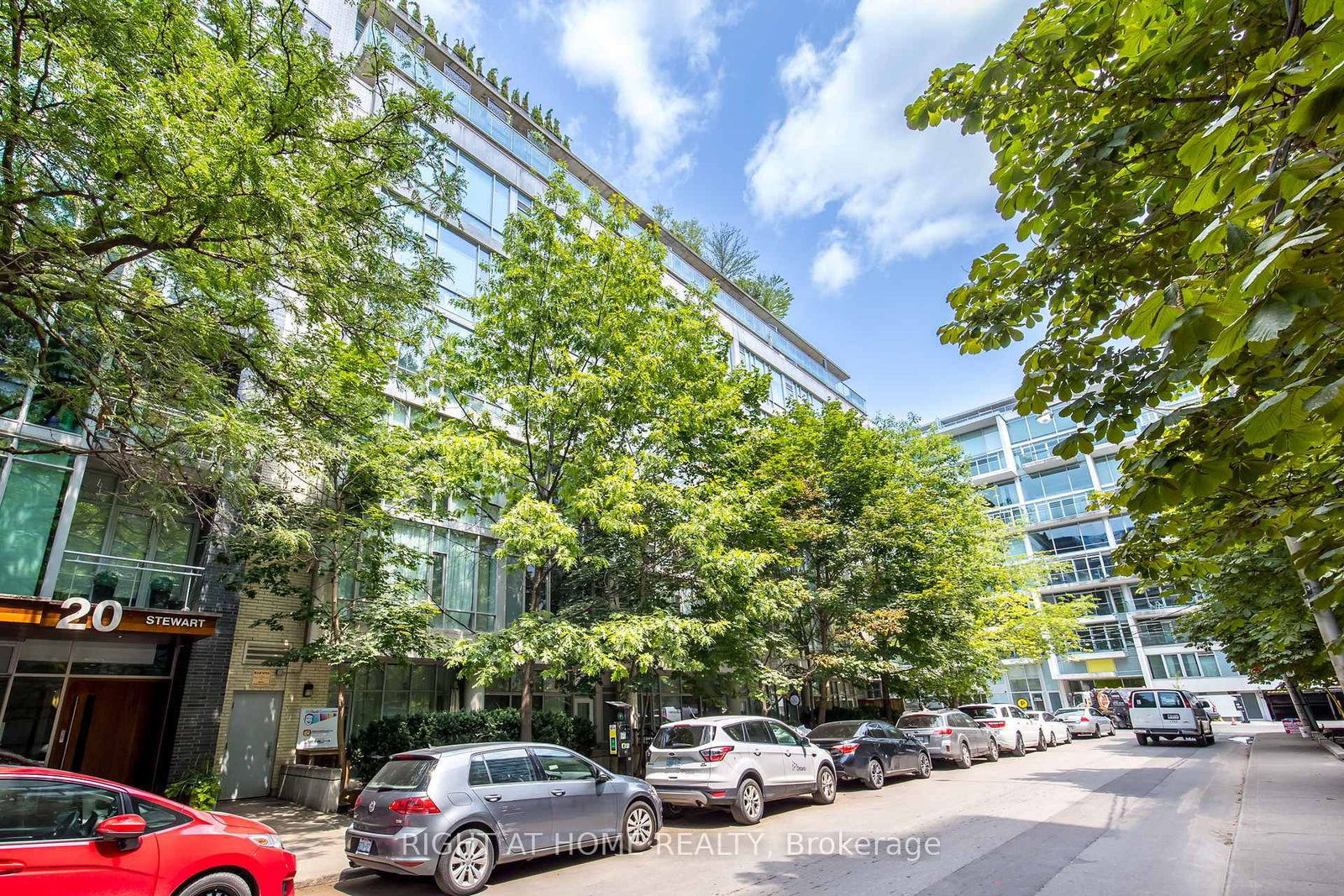 PH 805-66 Portland St, Toronto, view 37