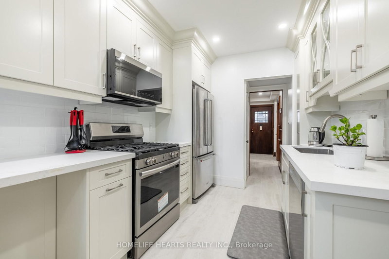 115 Wanless Avenue