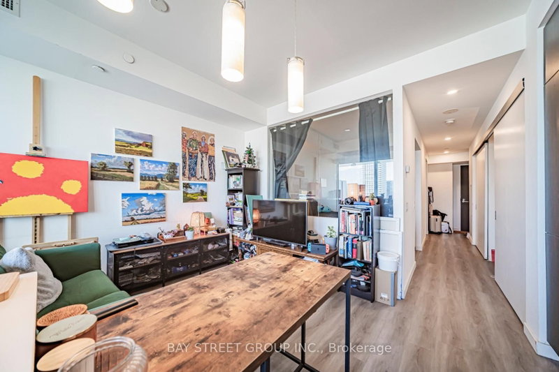 2204 - 197 Yonge Street