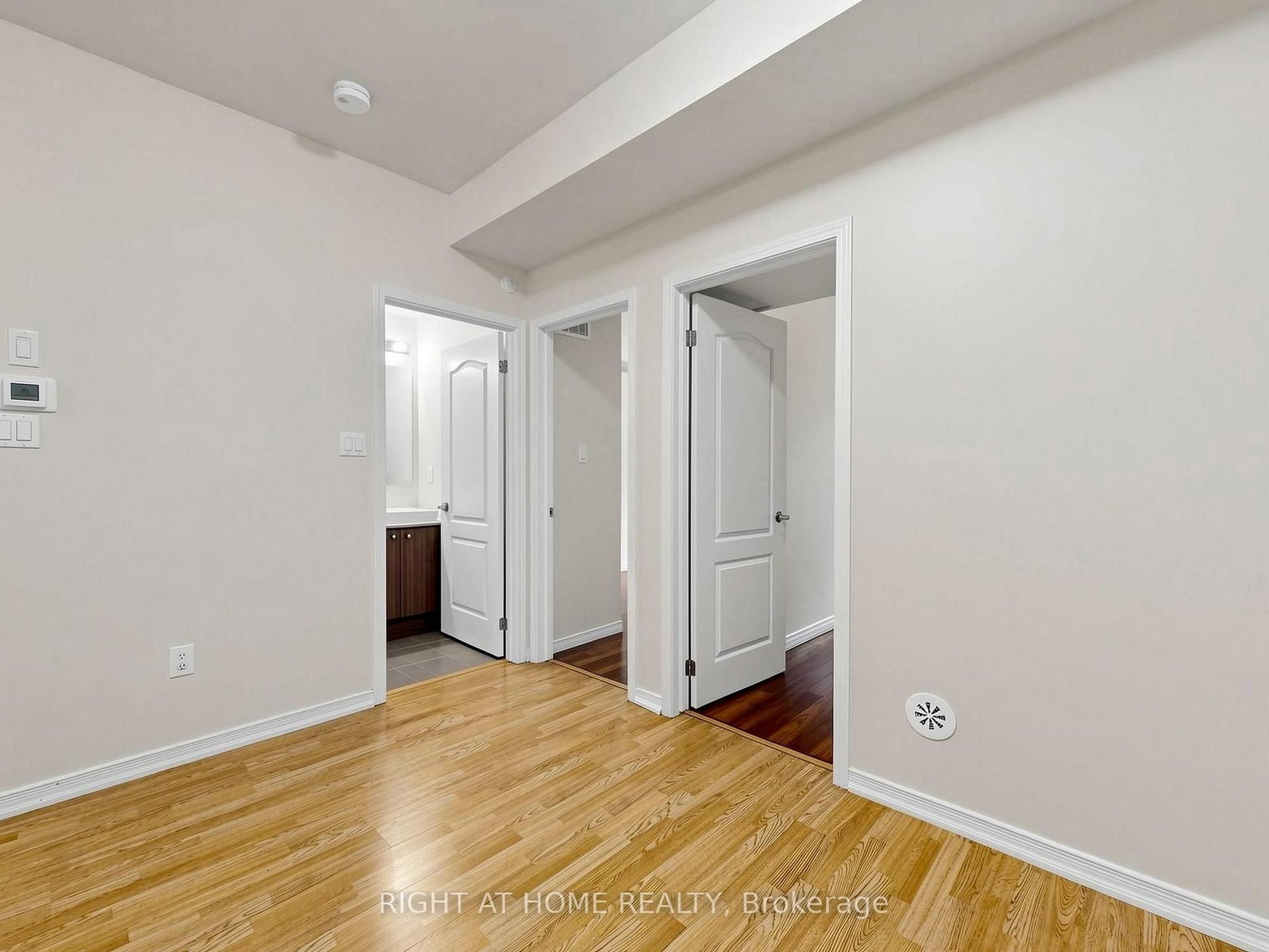 17 Coneflower Crescent • #108 • Toronto, ON photo 25