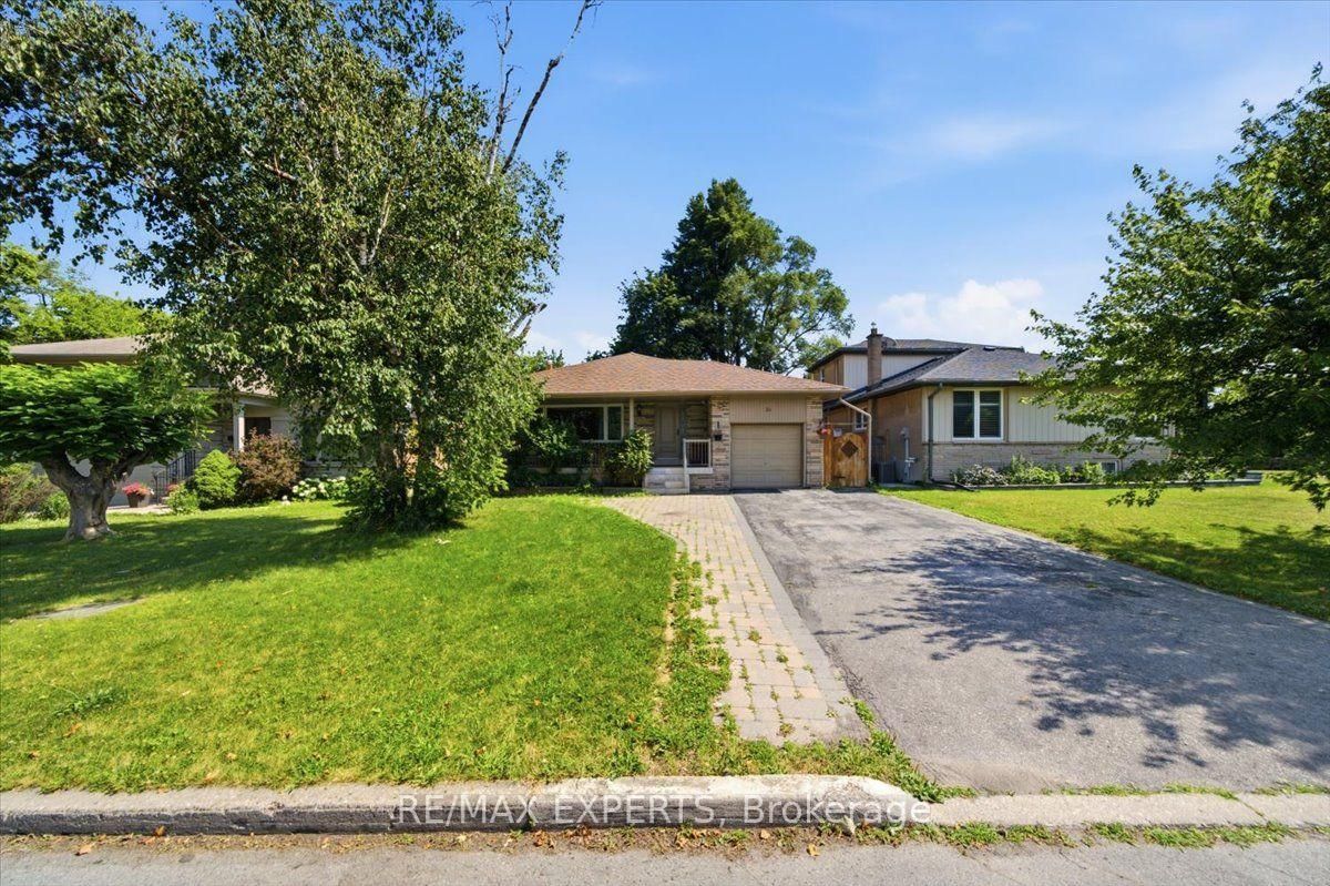 Detached House for lease at Lower-51 Clifton Avenue, Toronto, Ontario, M3H 4K9 - Bathurst Manor - MLS: C13853264